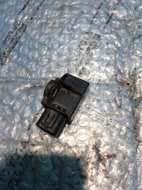 Датчик AIR BAG HONDA Civic 4D 2006-2012 77970SNAA320 Б/У