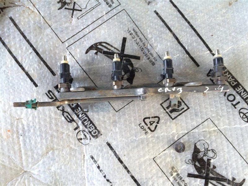 Рейка топливная (рампа) HONDA CR-V 2007-2012 16620-RBB-A01 Б/У