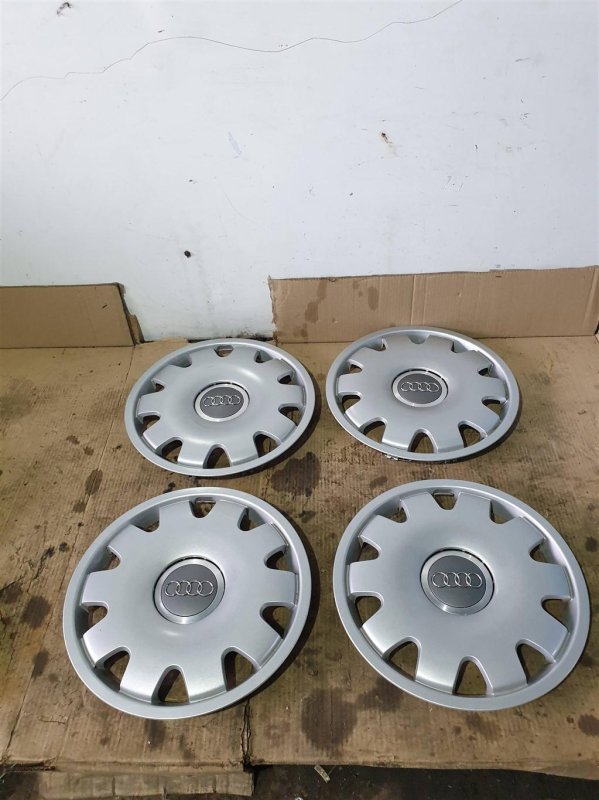 Колпак декор. легкосплавного диска AUDI A4 [B6] 2000-2005 4B0601147CZ17 Б/У