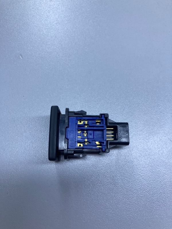 Кнопка LAND CRUISER 200 2018 URJ202 1VD-FTV 4.5