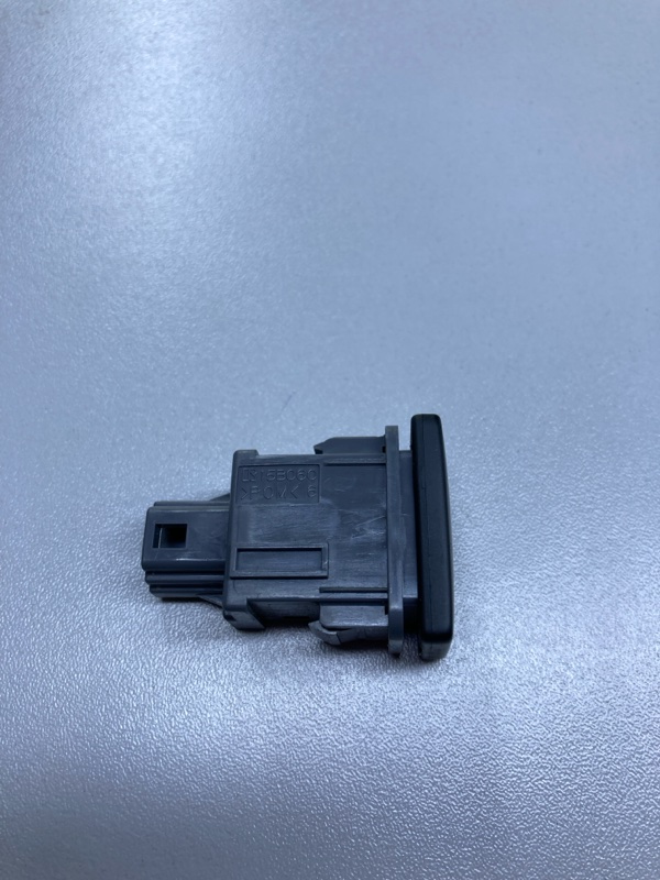 Кнопка LAND CRUISER 200 2018 URJ202 1VD-FTV 4.5