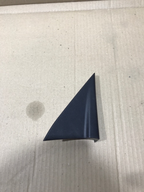 Запчасть накладка крепления зеркала передняя правая TOYOTA Land Cruiser 2016 URJ202 1VD-FTV 4.5 6749160090 Б/У Накладка крепления зеркала передняя правая TOYOTA Land Cruiser 2016 URJ202 1VD-FTV 4.5 6749160090 Б/У