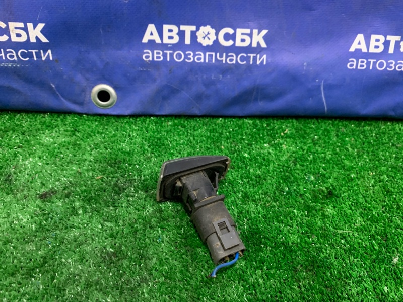 Повторитель в крыло S40 1996-2000