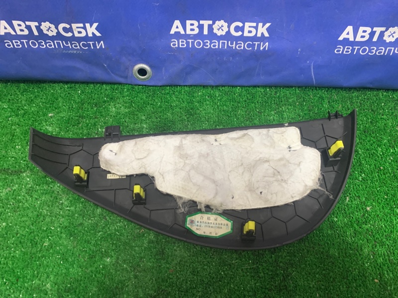 Накладка на торпедо передняя правая v5 2014 4A92S