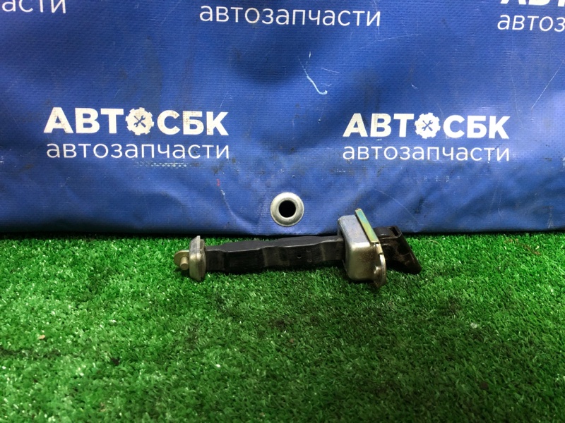 Ограничитель двери передний левый BLUEBIRD SYLPHY 2000-2005 FG10 QG13DE