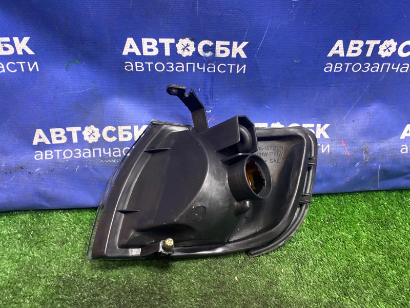 Габарит передний правый CEFIRO 1997-1999 A32