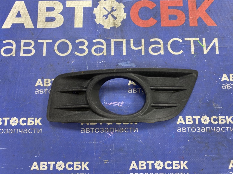 Оправа туманки левая Volvo V50 2007-2012 MW20 B4164S3 30779100 контрактная