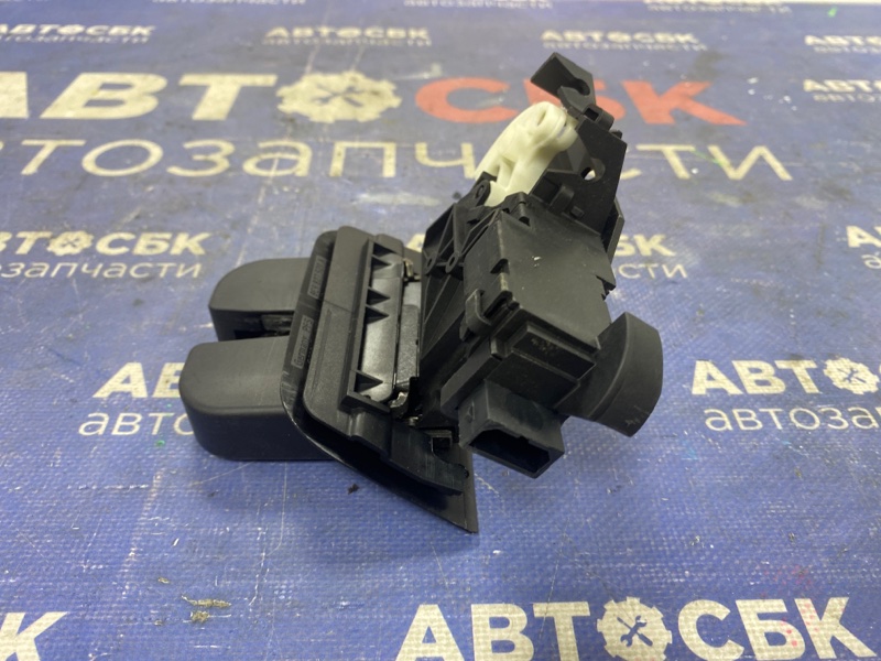 Замок двери багажника Audi A4 8EC ALT