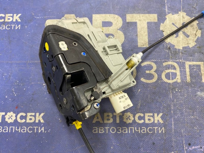 Замок двери передний левый Audi A4  8KH 1Z