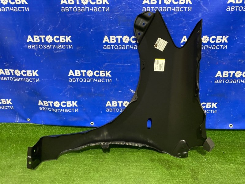 Крыло переднее правое Toyota Belta  NCP92 1NZFE