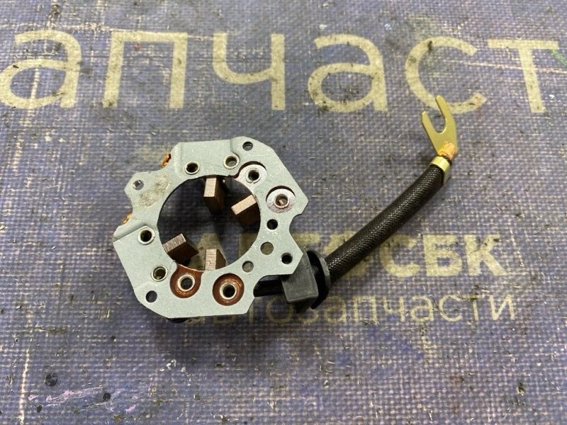 Щёточный узел стартера Nissan Avenir A32 QG15DE