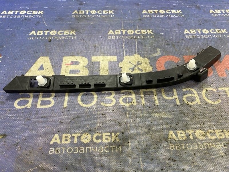 Крепление бампера заднее левое Kia Rio QB D3FA Крепление бампера заднее левое Kia Rio QB D3FA