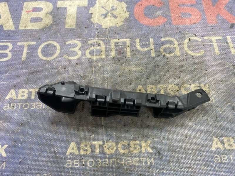 Крепление бампера переднее левое Ceed 2012-2018 JD D4FB Крепление бампера переднее левое Ceed 2012-2018 JD D4FB