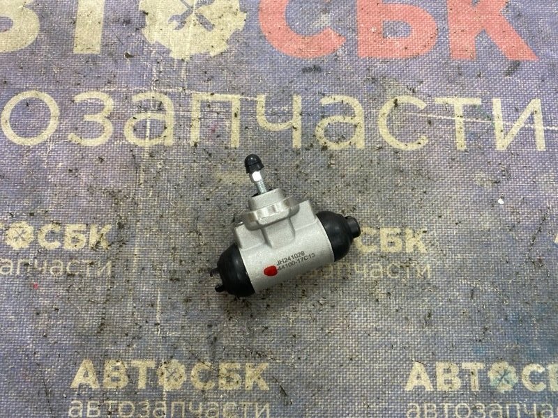 Запчасть тормозной цилиндр Nissan Avenir PNW10 CA16S 4410017C13 новая Тормозной цилиндр Nissan Avenir PNW10 CA16S 4410017C13 новая