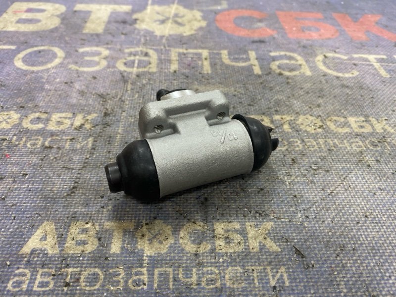 Тормозной цилиндр Nissan Avenir PNW10 CA16S Тормозной цилиндр Nissan Avenir PNW10 CA16S