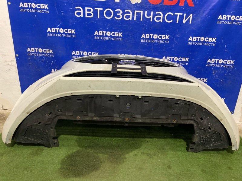 Бампер передний V40 2012-2016 MV B4154T4