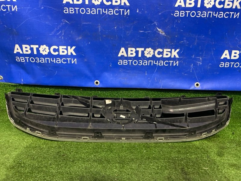 Решетка радиатора V40 2012-2016 MV B4154T4 Решетка радиатора V40 2012-2016 MV B4154T4