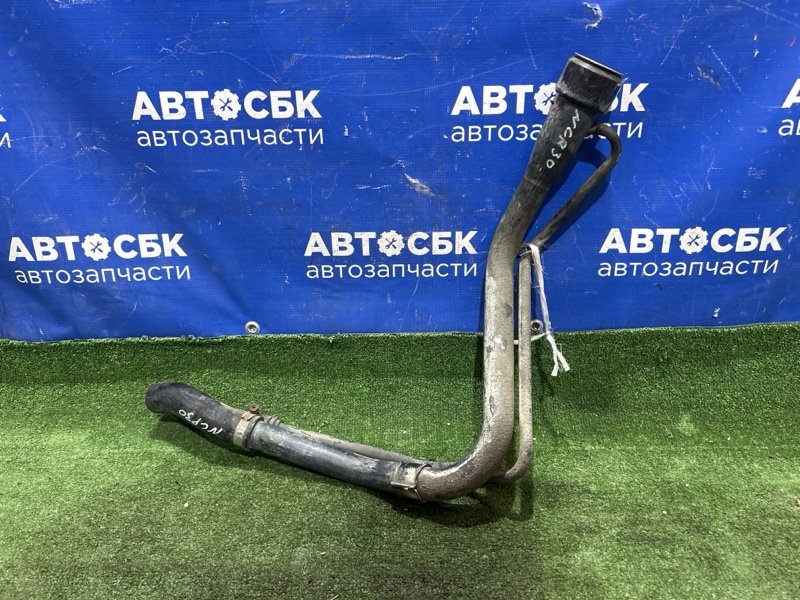 Горловина топливного бака Toyota ist NCP30 1NZFE 7720152020 контрактная
