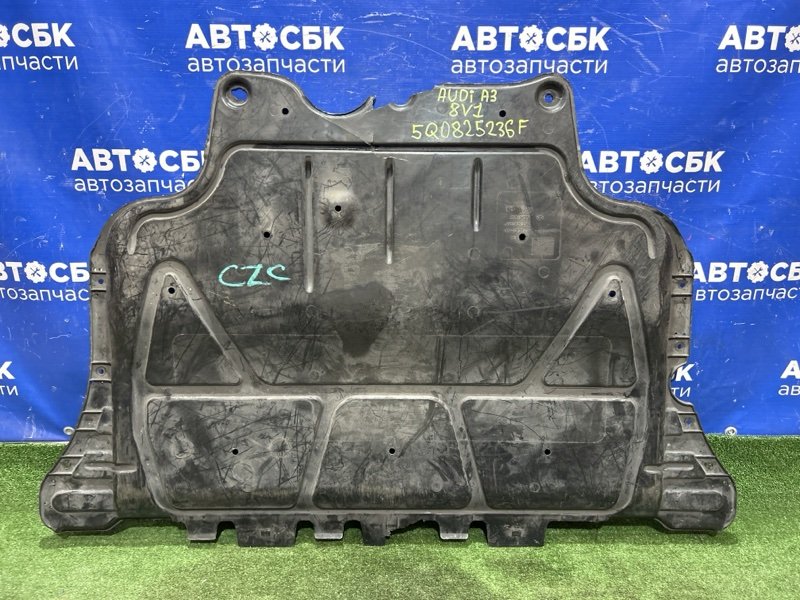 Защита двигателя Audi Q5 2012-2017 8RB AAH 5Q0825236F контрактная