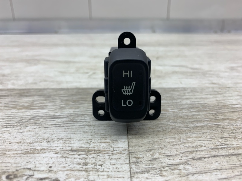 Кнопка обогрева сидений HONDA CIVIC 2007 Хэтчбек L13A7 M32039 контрактная
