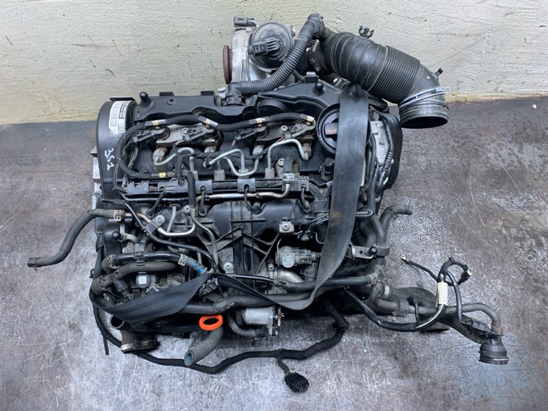 Двигатель в сборе PASSAT B7 2012 Универсал CFGB