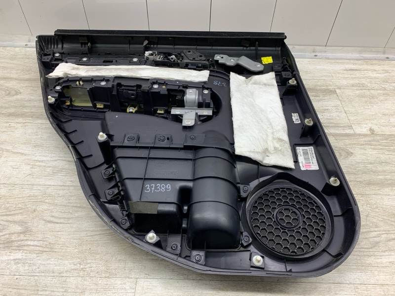 Обшивка двери задняя правая CR-V 2008 Внедорожник R20A2