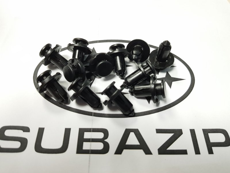 Клипса Subaru Клипса Subaru