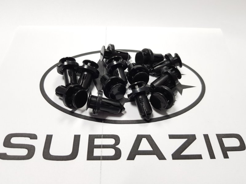 Клипса Subaru Клипса Subaru