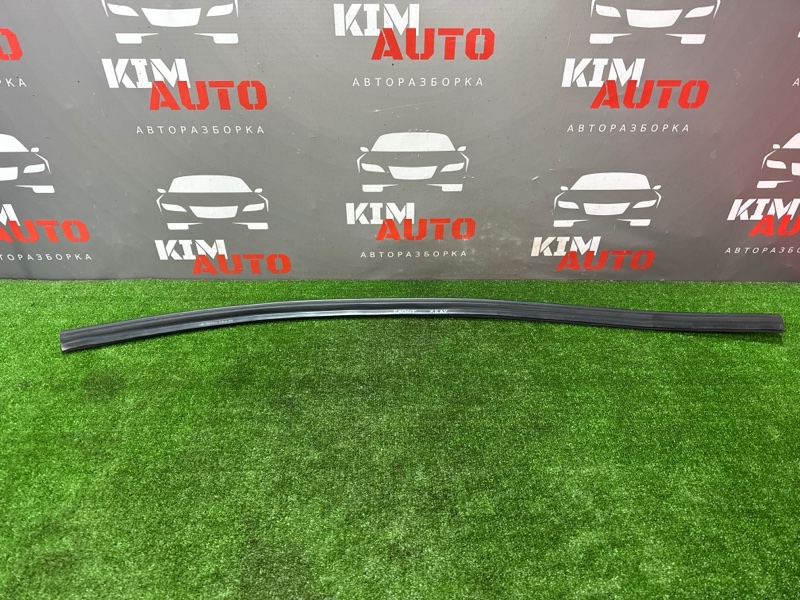 Уплотнитель капота X-Ray Cross 2022 1.6 H4MD