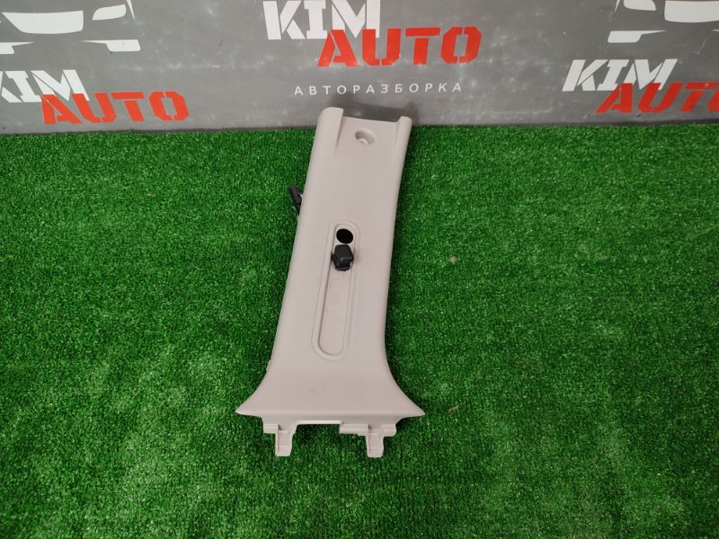 Накладка центральной стойки правая Lada X-Ray Cross 2022 1.6 H4MD 769144719R Б/У