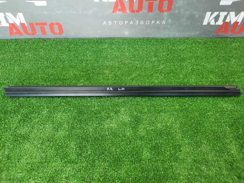 Уплотнитель зад.лев. внутренний (бархотка) Lada X-Ray Cross 1.6 H4MD