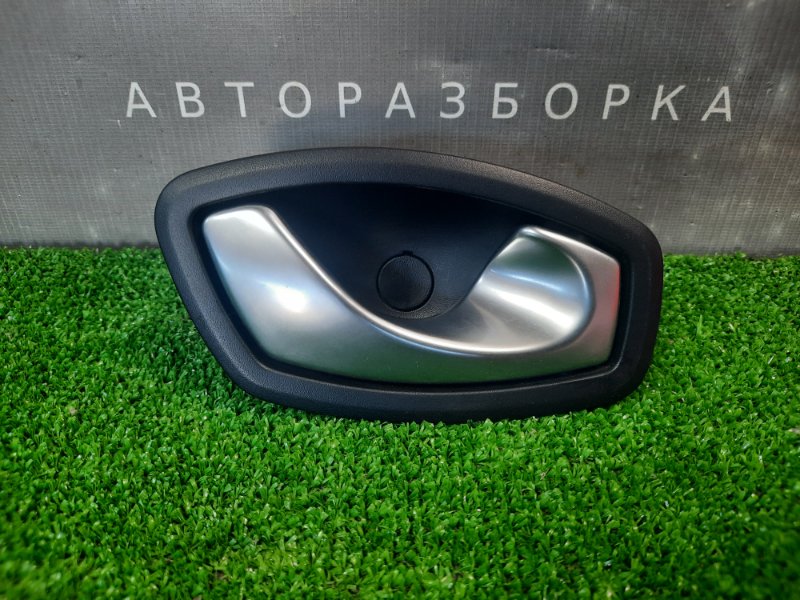 Ручка двери внутренняя передняя правая X-Ray Cross 2022 1.6 H4MD
