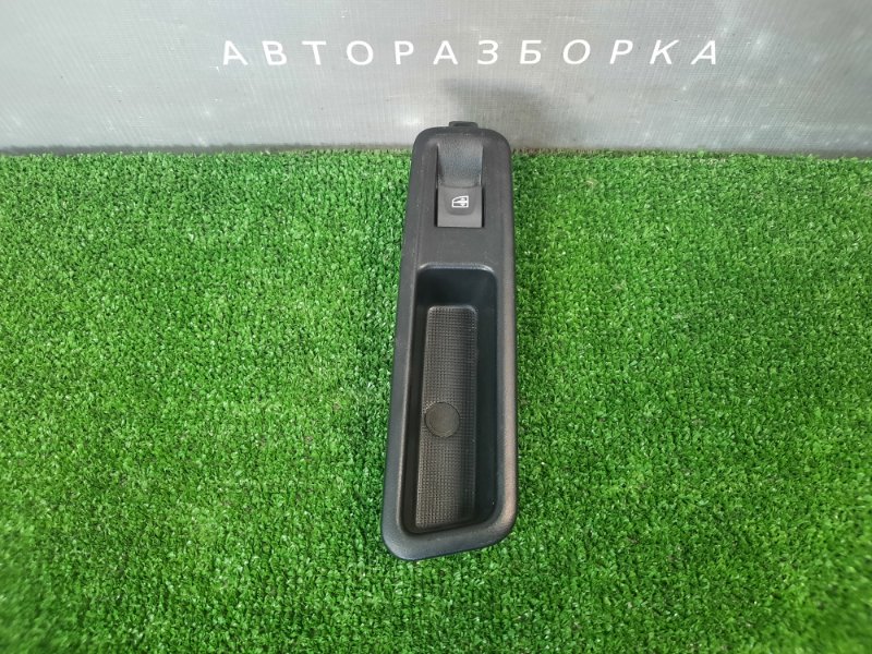 Кнопка стеклоподъемника задняя левая X-Ray Cross 2022 1.6 H4MD