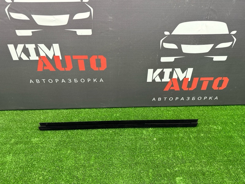 Уплотнитель стекла(бархотка) внутренний задний левый Infiniti QX50 J55 2019 2.0 KR20DDET 828355NA0A Б/У