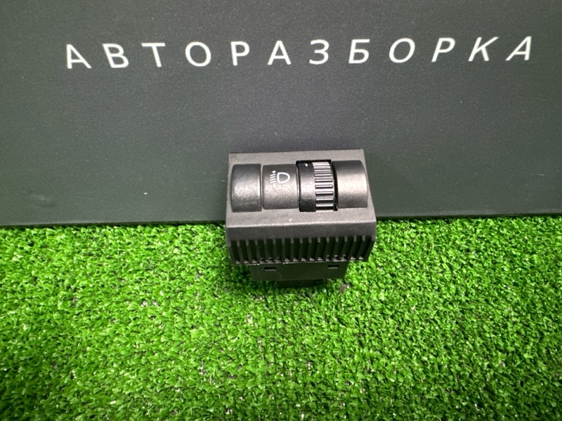 Кнопка корректора фар Polo 5 2013 1.6 CFNA