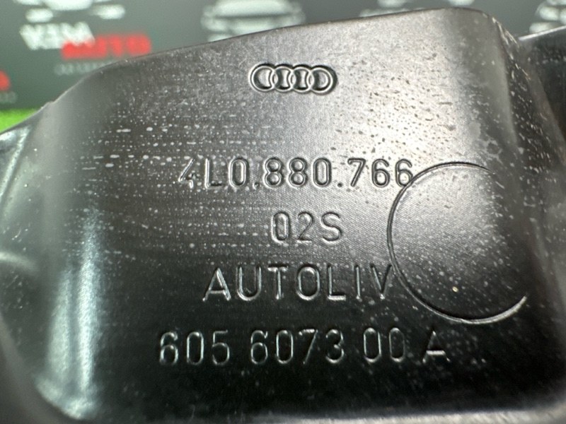 Кронштейн подушки безопасности Audi Q7 4L 4.2 BAR Кронштейн подушки безопасности Audi Q7 4L 4.2 BAR