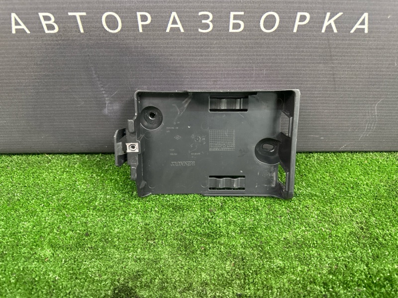 Кронштейн блока управления двигателем Logan 2014 K7M