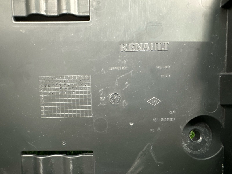 Кронштейн блока управления двигателем Renault Logan K7M