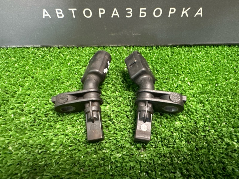 Датчик ABS передний Skoda Rapid 1.6 CWVA