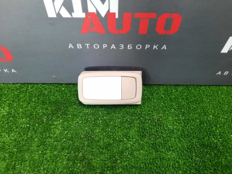 Плафон салонный задний левый Infiniti QX50 J55 2019 2.0 KR20DDET 264603GH0A Б/У