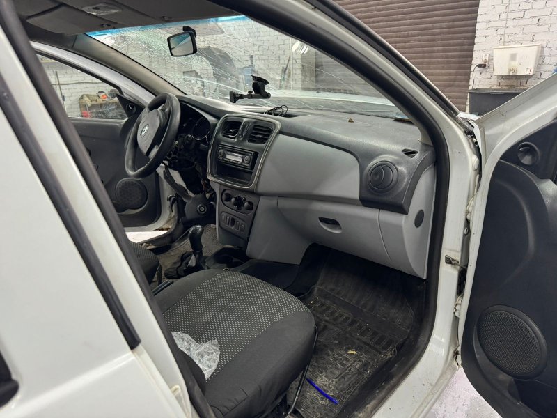 Кронштейн блока управления двигателем Logan 2014 K7M