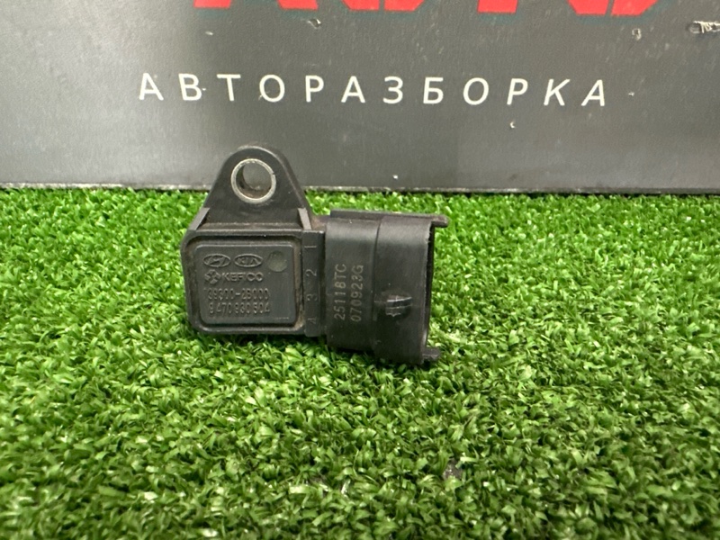 Датчик абсолютного давления Kia Rio 3 2014 QB 1.6 G4FC 393002B000 Б/У