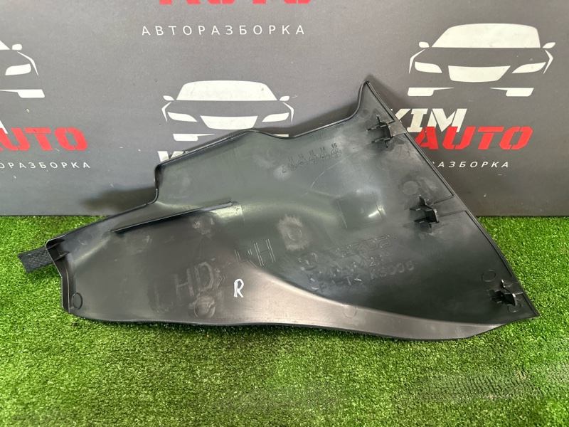 Накладка консоли правая CX-5 2016 KE 2.0 Skyactive Накладка консоли правая CX-5 2016 KE 2.0 Skyactive