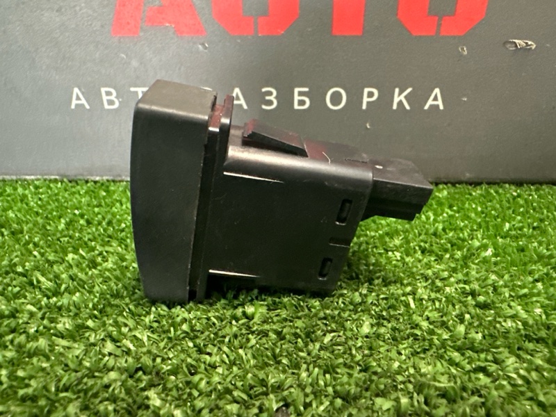 Кнопка аварийной сигнализации (аварийка) CX-5 2016 KE 2.0 Skyactive