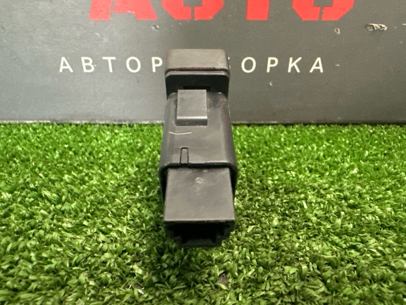 Кнопка аварийной сигнализации (аварийка) Mazda CX-5 KE 2.0 Skyactive