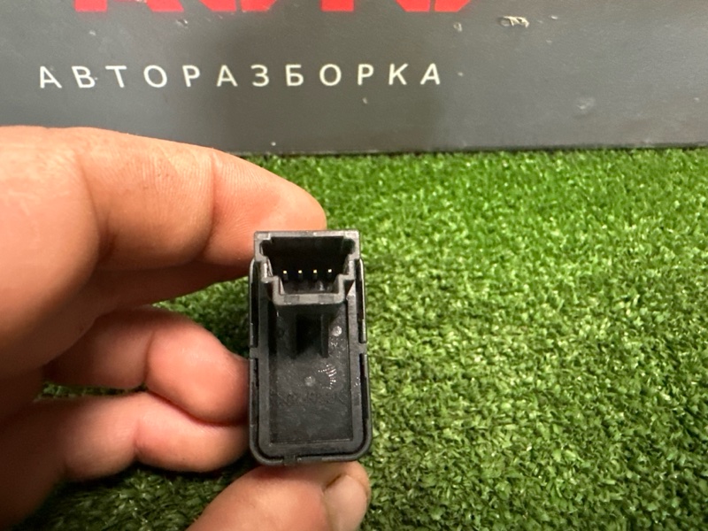Кнопка аварийной сигнализации (аварийка) CX-5 2016 KE 2.0 Skyactive
