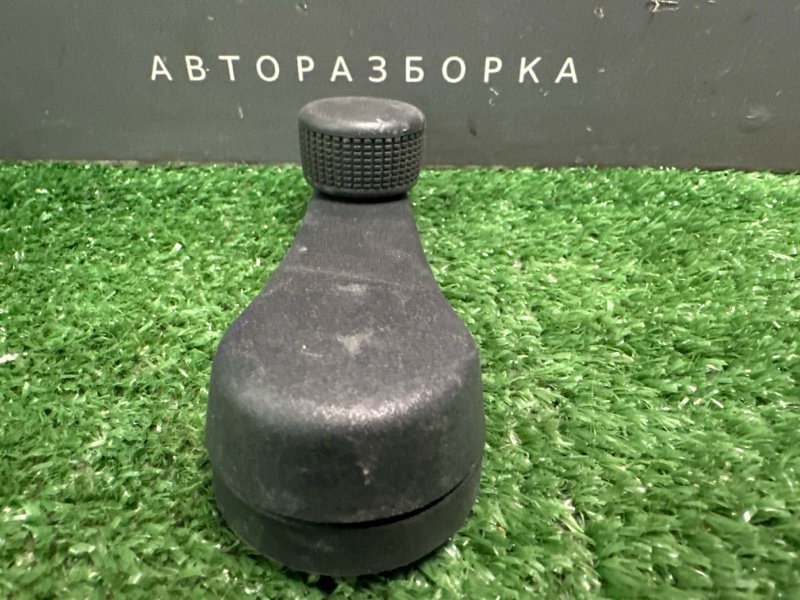 Ручка стеклоподъемника Fabia 2 2012 HB 1.4 CGG