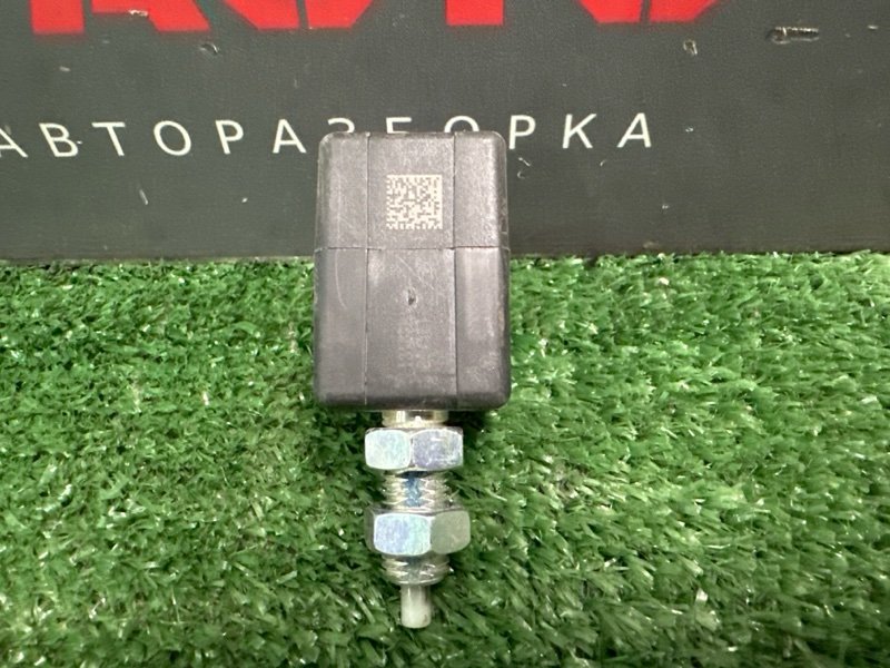 Выключатель стоп-сигнала(лягушка) Kia Cerato 2 TD 1.6 G4FC