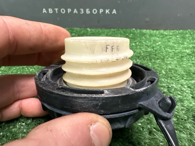 Крышка топливного бака Cerato 2 TD 2011 1.6 G4FC