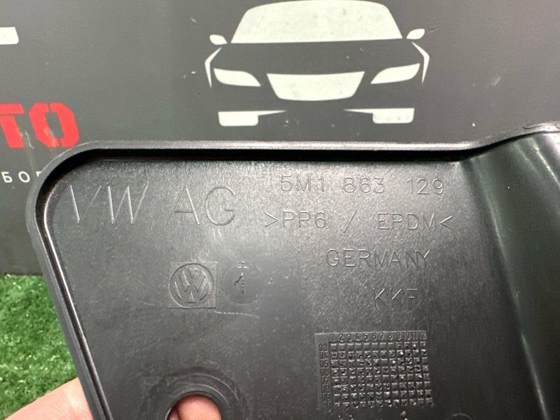 Кожух рулевой колонки Yeti 2014 1.4 CAXA